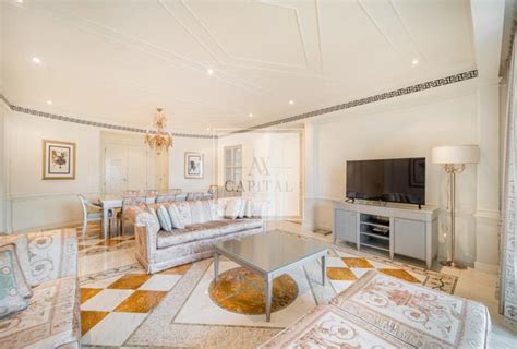 Sale in Palazzo Versace: Spacious Unit 